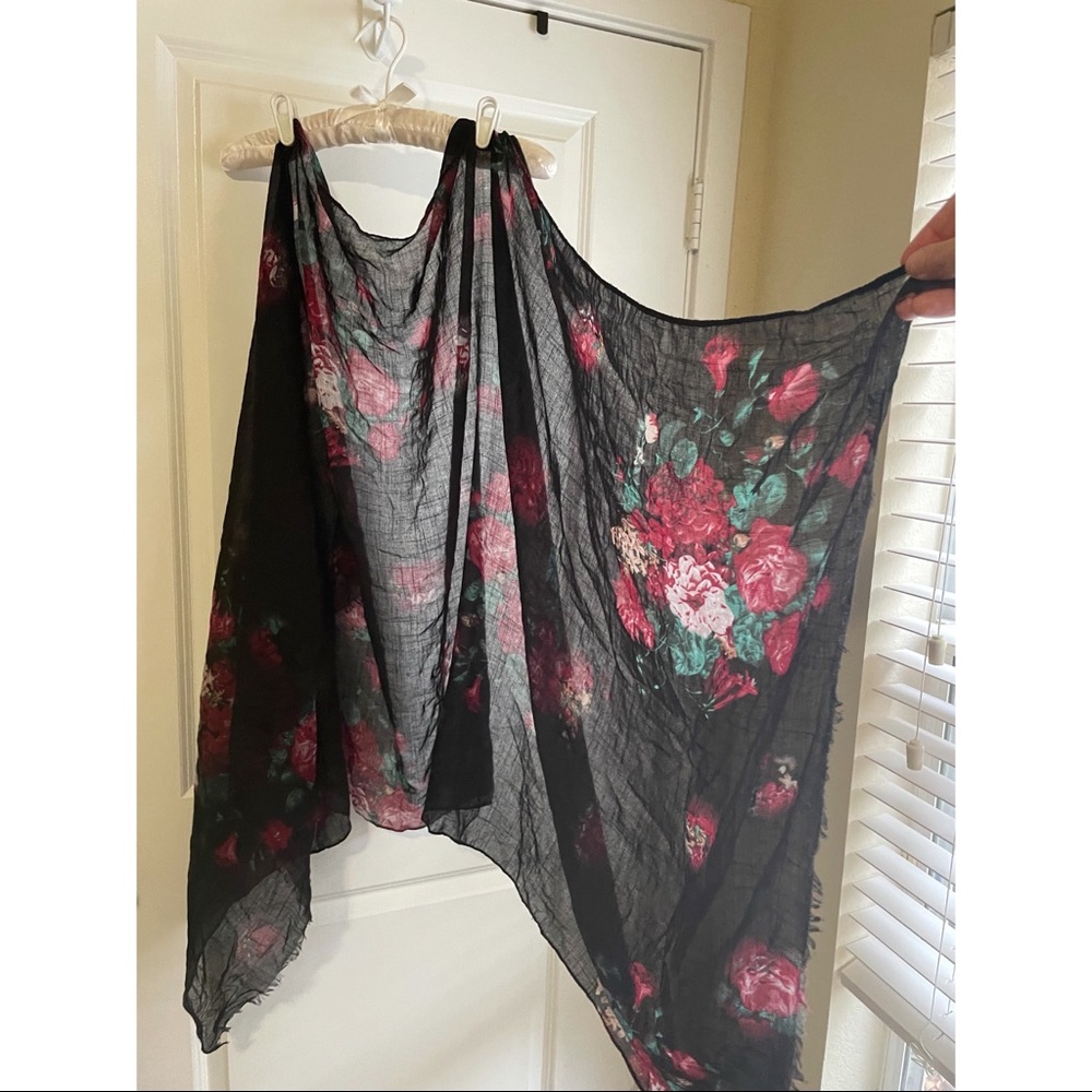Beautiful black wrap with flowers